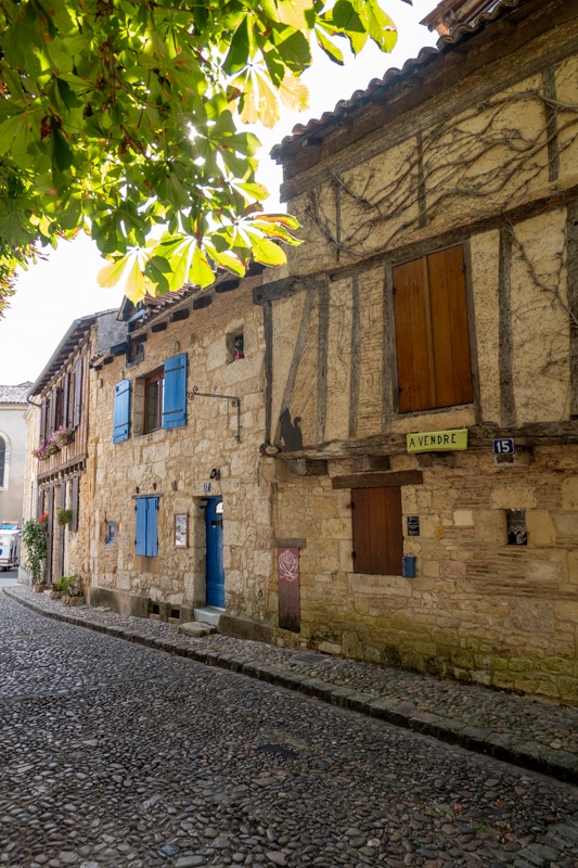 Auvergne et Périgord - 00468