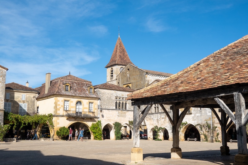 Auvergne et Périgord - 00560
