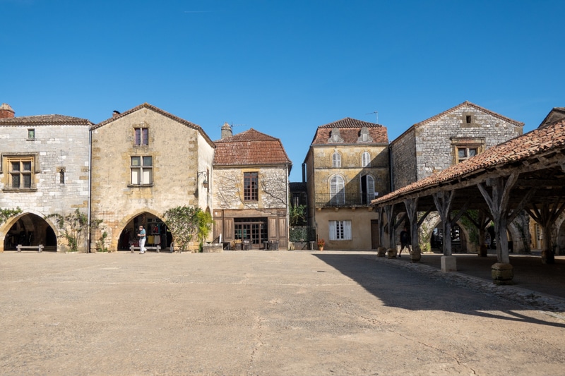 Auvergne et Périgord - 00563